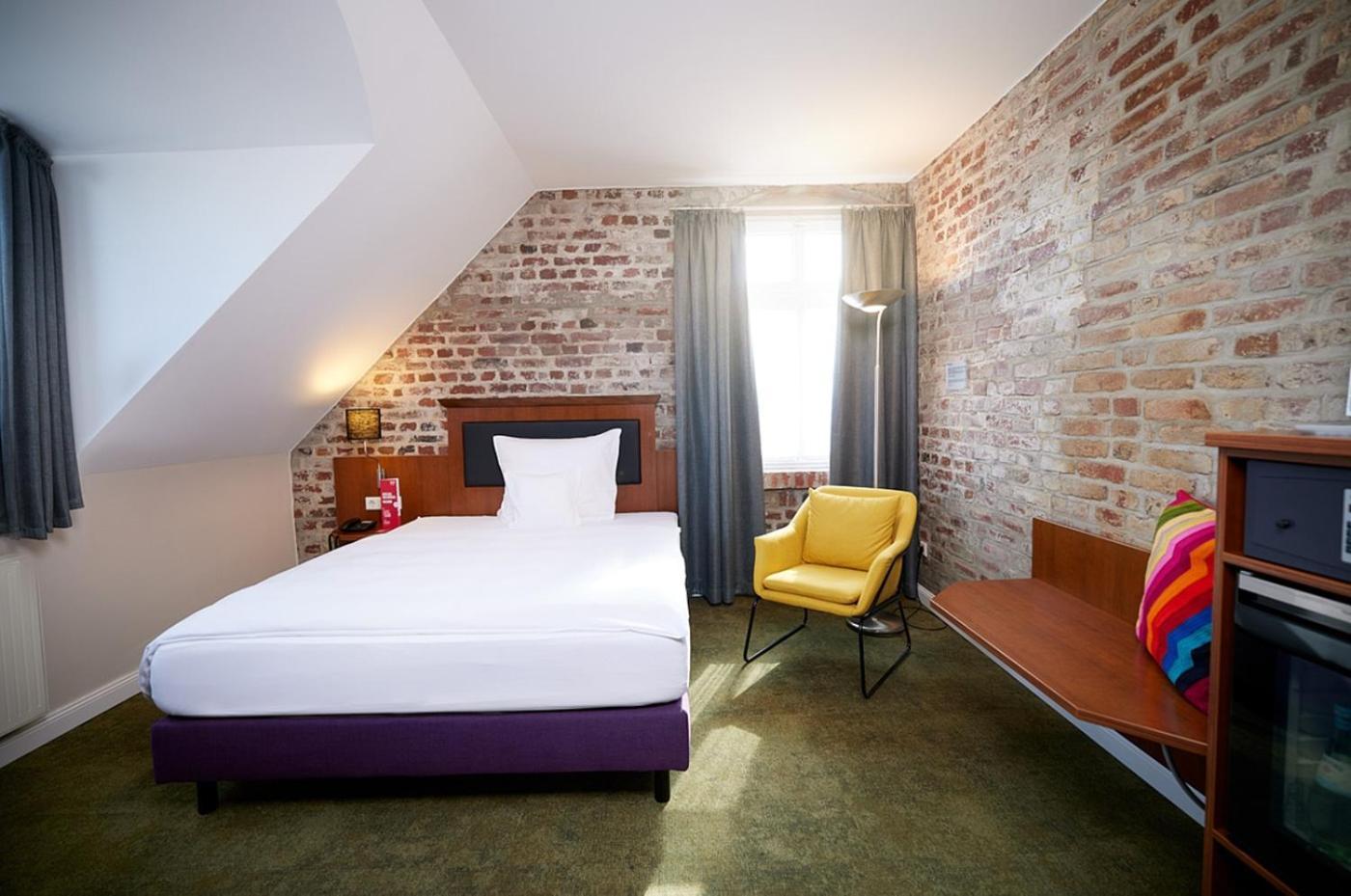 Kochs Stadthotel Ольпе Экстерьер фото